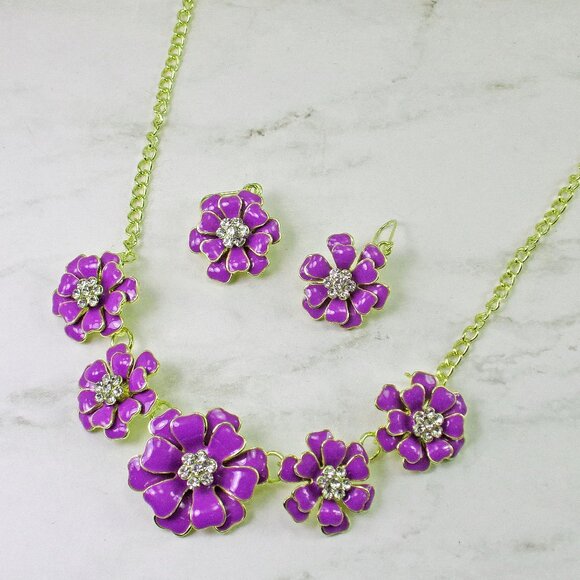 Purple flower necklace and earring set with enamel and clear crystals - Picture 3 of 8